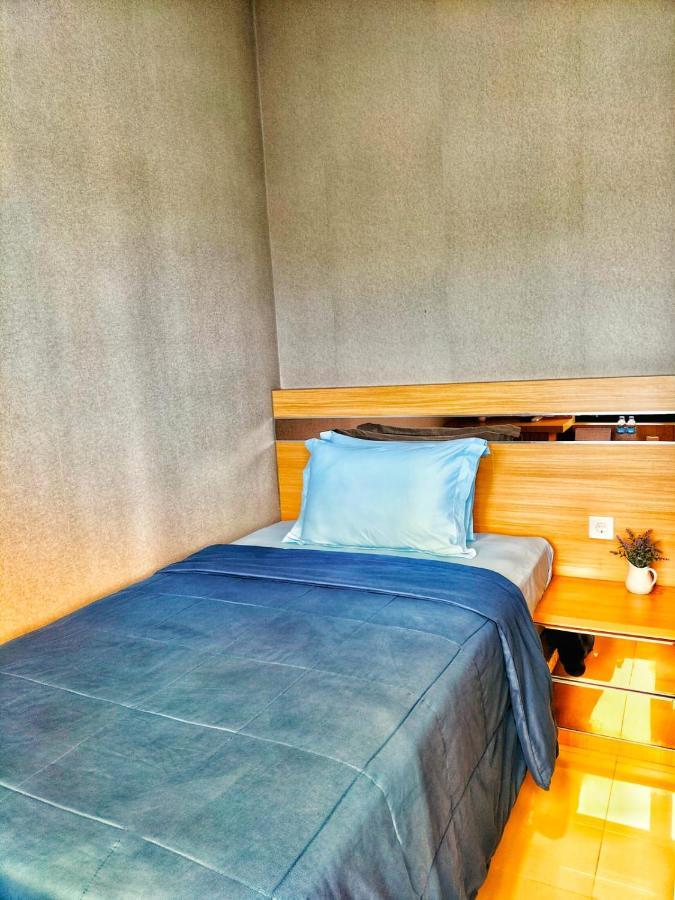 Cozy Residence Tomang 雅加达 外观 照片